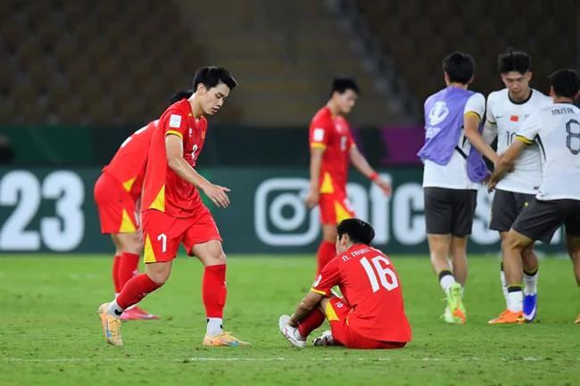 Biểu đồ minh họa các lợi ích khi cá cược tại hy88 game: an toàn, tỷ lệ cược cao, hỗ trợ 24/7, tông màu cam đen
